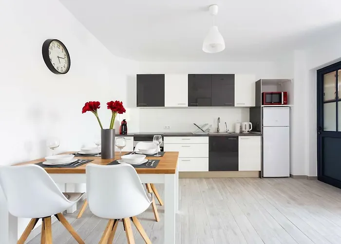 Atlantico Apartamento *
